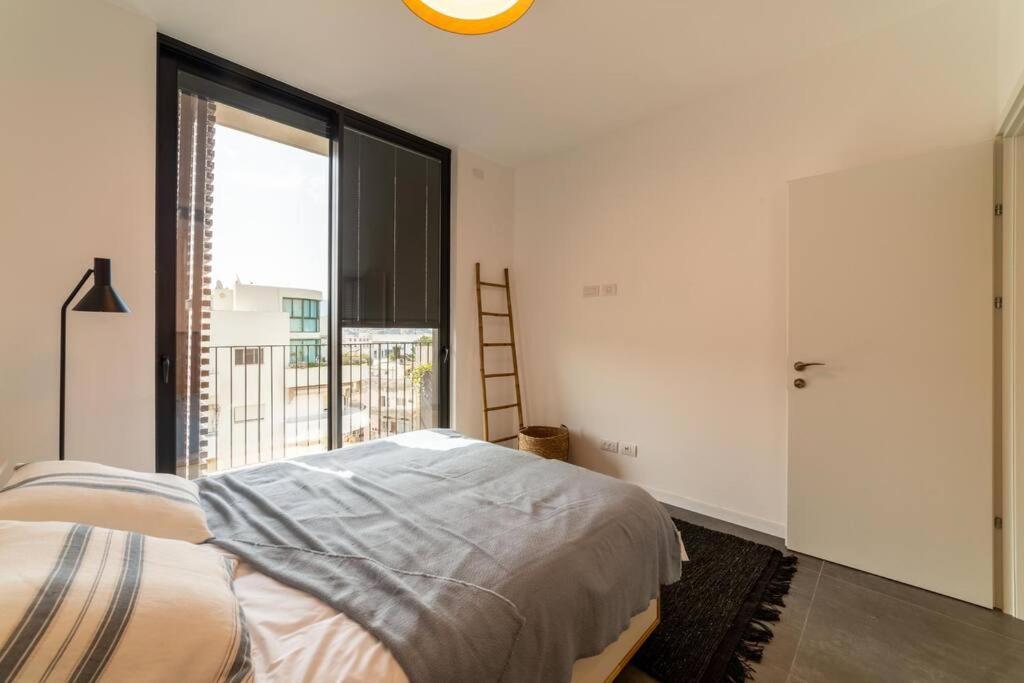 Amazing Penthouse On Gordon Beach 8 Guests Tel Aviv Dış mekan fotoğraf